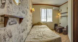 Гостевой дом  Klimenko House Ялта Улучшенный двухместный номер «Кэбин» с 1 кроватью-1
